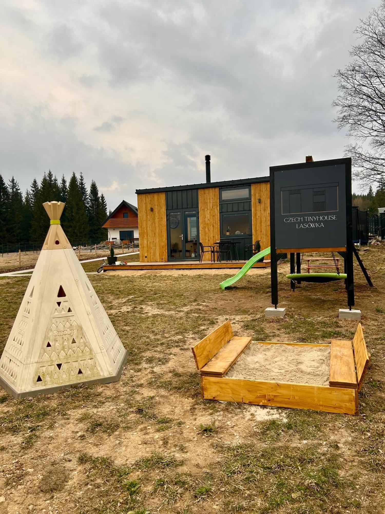 Czech Tinyhouse Lasowka Buitenkant foto